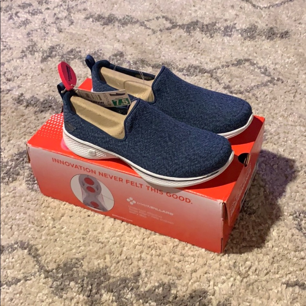 Skechers shoe